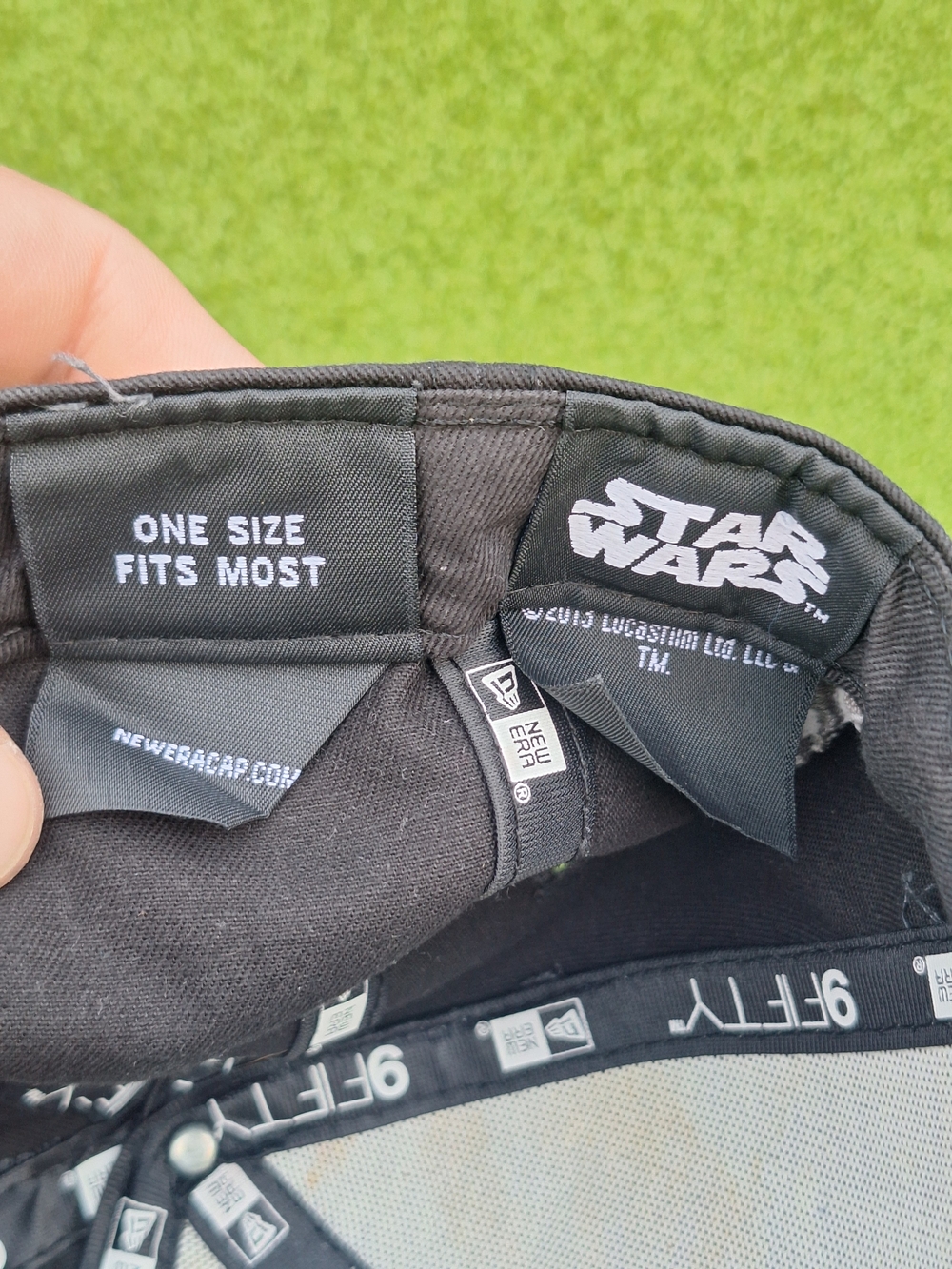 Star Wars New Era 9Fifty Boba Fett Snapback Hat Rare. Mandalorian Crest - Picture 6 of 8